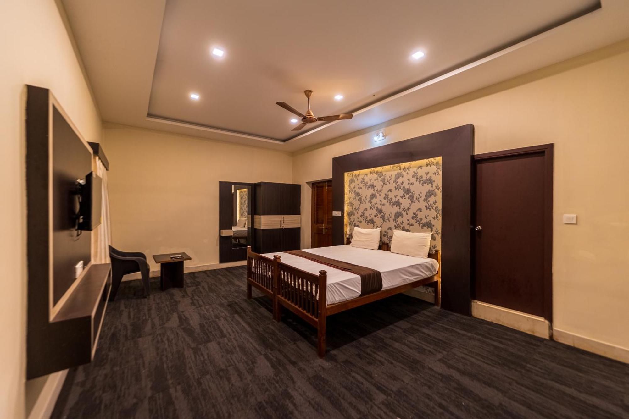 Hotel La Courtyard Pondicherry Esterno foto