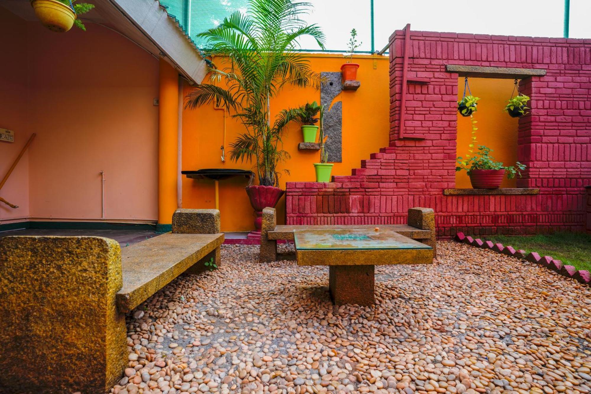 Hotel La Courtyard Pondicherry Esterno foto