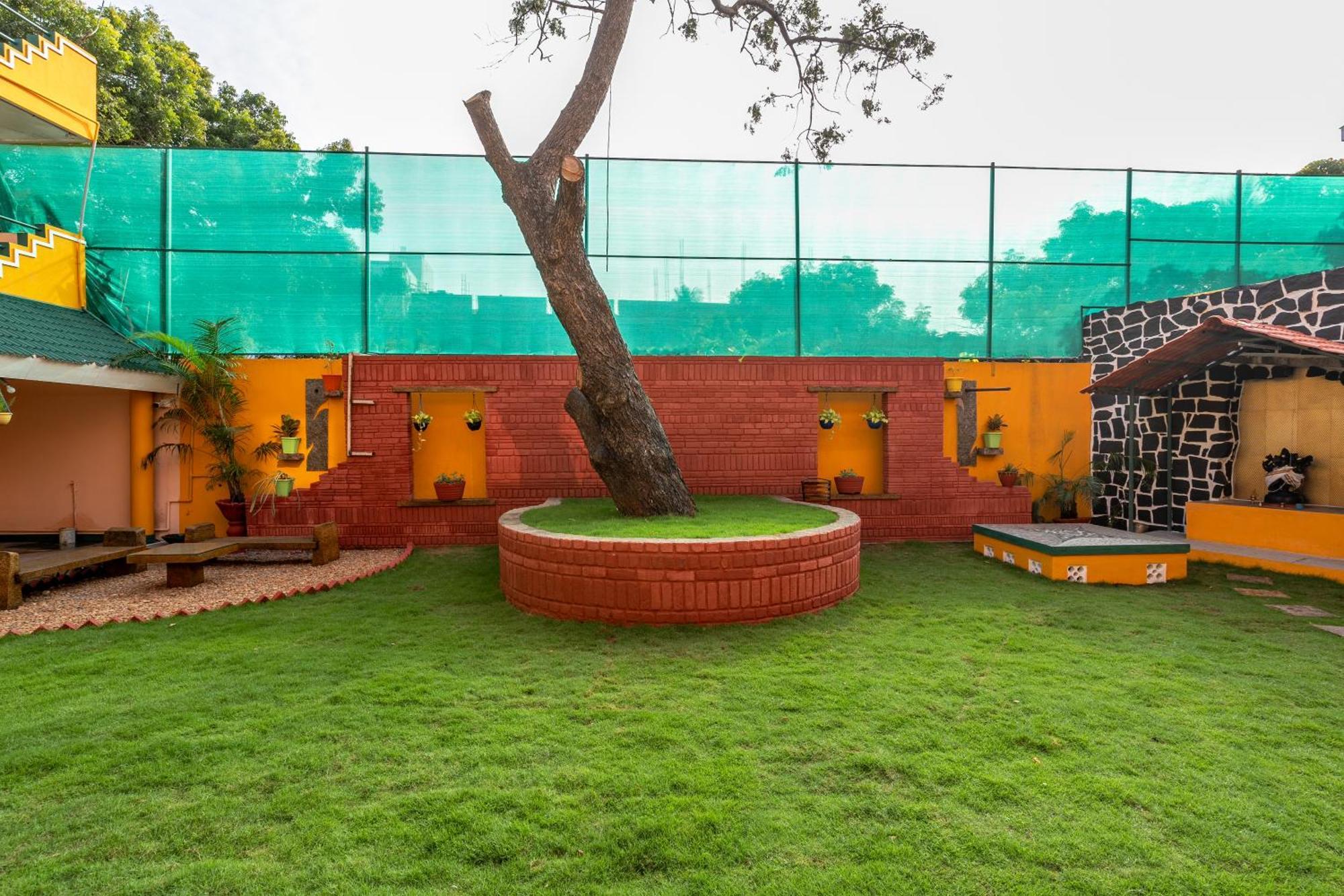 Hotel La Courtyard Pondicherry Esterno foto