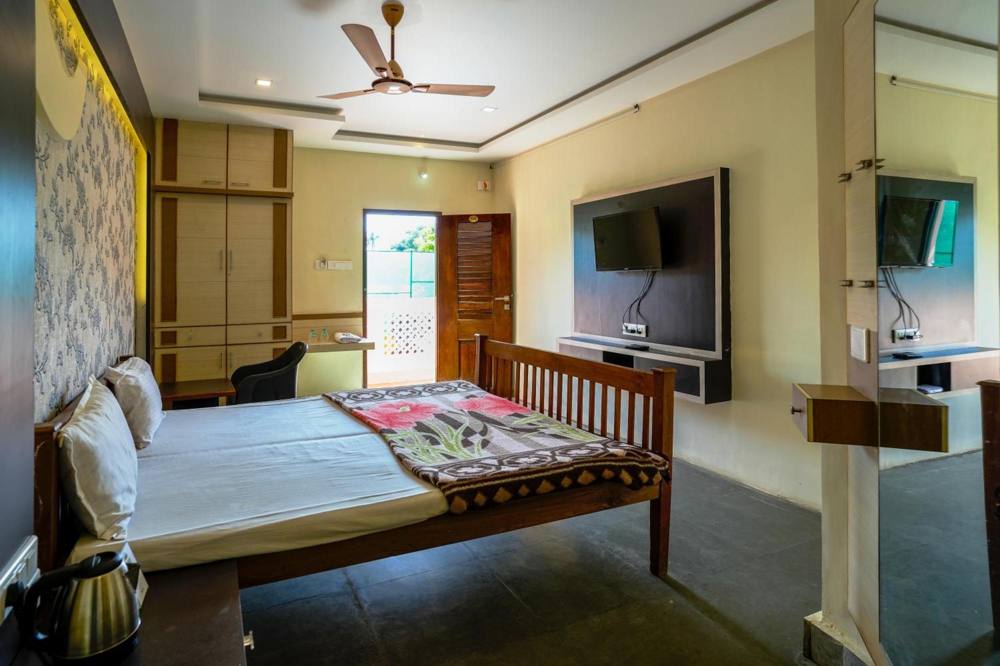 Hotel La Courtyard Pondicherry Esterno foto